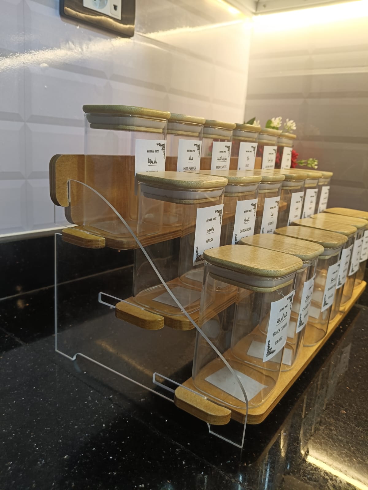 منظم بهارات خشب وأكريليك